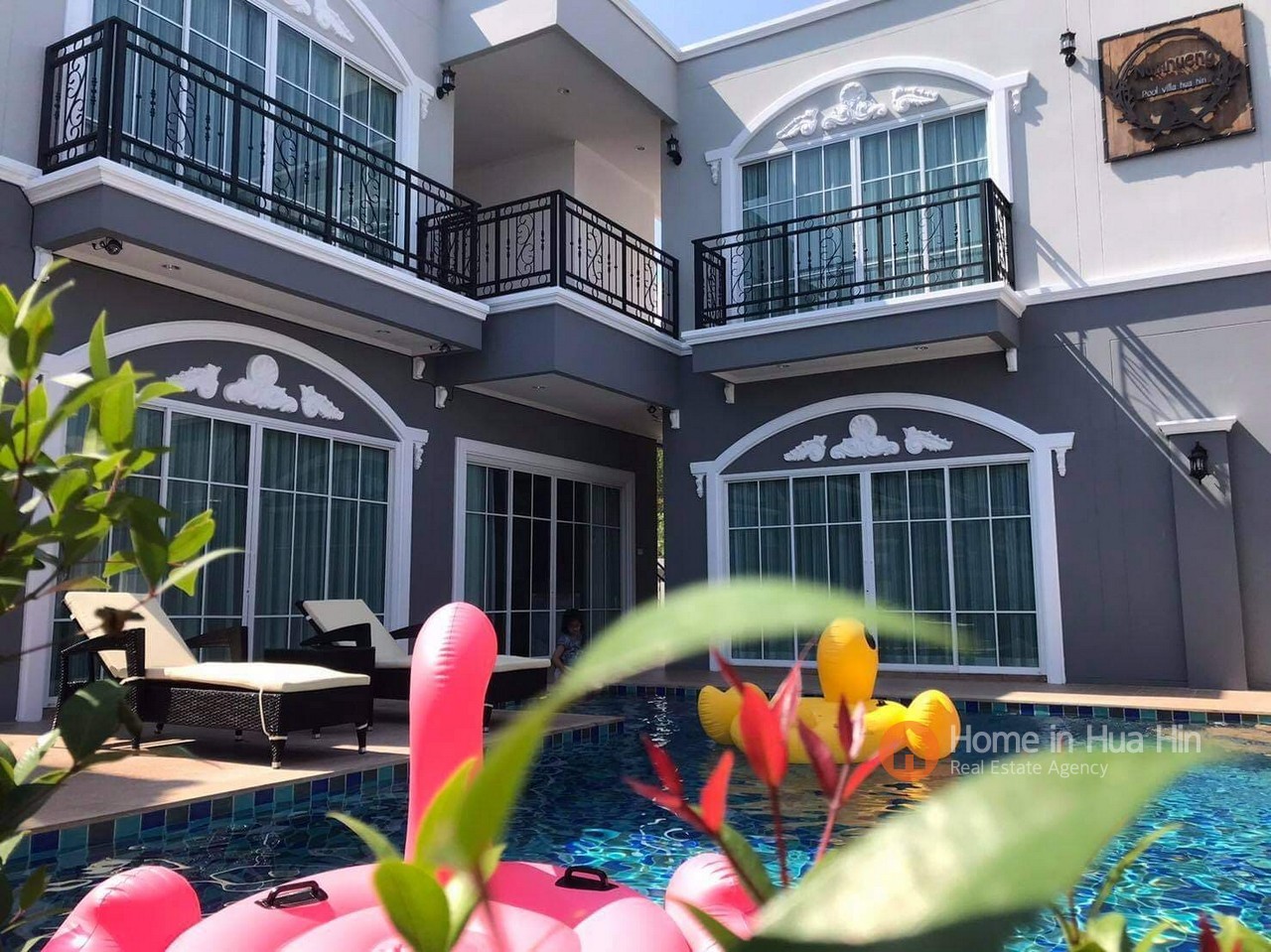 6 Bedroom Pool Villa Home in Hua Hin for Sale
